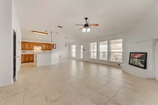 7019 Thunderbird Dr, Arlington, TX 76002 - Photo 5