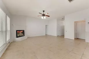 7019 Thunderbird Dr, Arlington, TX 76002 - Photo 3