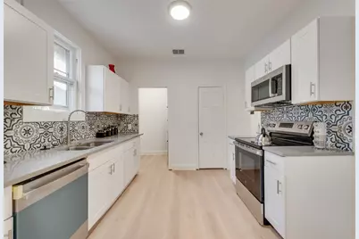 1205 W Arlington Avenue, Fort Worth, TX 76110 - Photo 9