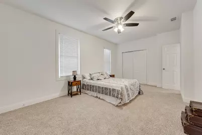 1205 W Arlington Avenue, Fort Worth, TX 76110 - Photo 15