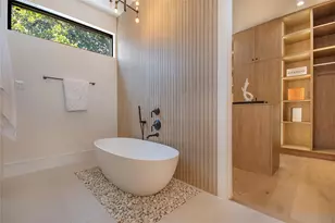 7619 Kenwell St, Dallas, TX 75209 - Photo 23