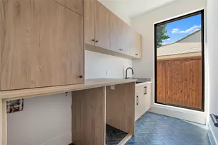 7619 Kenwell St, Dallas, TX 75209 - Photo 31