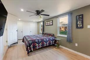 732 Ravine St, Emory, TX 75440 - Photo 13