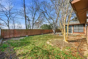 3920 Sanguinet St, Fort Worth, TX 76107 - Photo 37