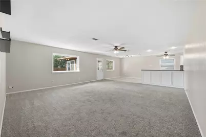 3920 Sanguinet Street, Fort Worth, TX 76107 - Photo 5