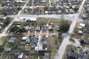 1111 W 7th St, Cisco, TX 76437 - Photo 33