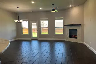 249 Lillian Ln, Waxahachie, TX 75165 - Photo 5