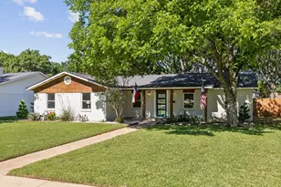 12105 Cox Ln, Dallas, TX 75244 - Photo 3