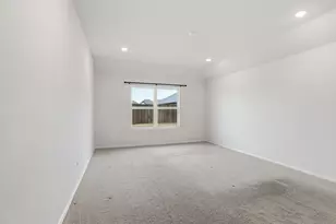 556 Hickory Rdg Dr, Van Alstyne, TX 75495 - Photo 17