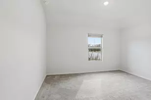 556 Hickory Rdg Dr, Van Alstyne, TX 75495 - Photo 13