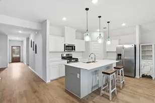 556 Hickory Rdg Dr, Van Alstyne, TX 75495 - Photo 9