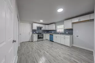 3222 Grayson St, Fort Worth, TX 76119 - Photo 15