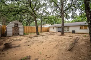 1050 Winterwood Dr, Lewisville, TX 75067 - Photo 29