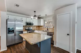 2606 Whetstone Dr, Corinth, TX 76210 - Photo 3