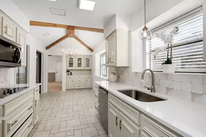 2109 Nob Hill, Carrollton, TX 75006 - Photo 3