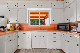 910 S Harrison St, West, TX 76691 - Photo 17