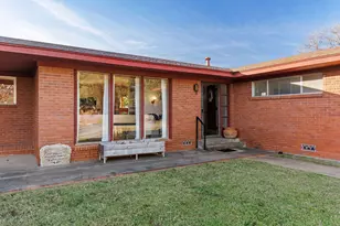 910 S Harrison St, West, TX 76691 - Photo 5