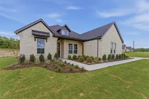 532 Lantana Dr, Weatherford, TX 76085 - Photo 3