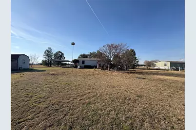 8461 Longhorn Drive, Justin, TX 76247 - Photo 17