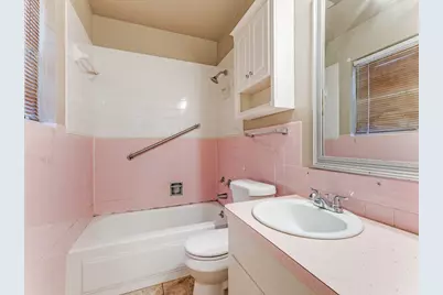 800 Thersa Drive, River Oaks, TX 76114 - Photo 11