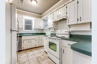 800 Thersa Drive, River Oaks, TX 76114 - Photo 5