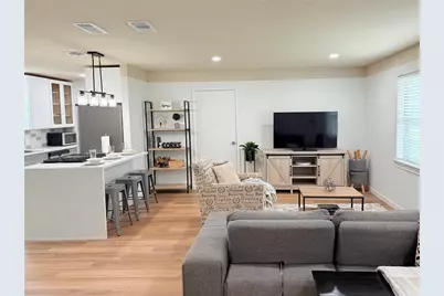 522 Milky Way, Garland, TX 75040 - Photo 3