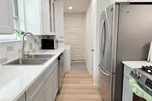 522 Milky Way, Garland, TX 75040 - Photo 5