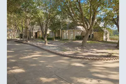 201 Country Club Drive, Mt Pleasant, TX 75455 - Photo 3