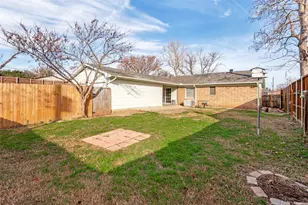 2730 Moonriver Ln, Farmers Branch, TX 75234 - Photo 23