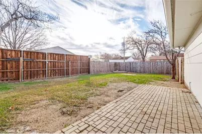 2730 Moonriver Lane, Farmers Branch, TX 75234 - Photo 25