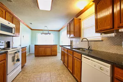 1703 Giddings Court, Allen, TX 75002 - Photo 9