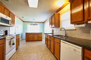 1703 Giddings Ct, Allen, TX 75002 - Photo 9