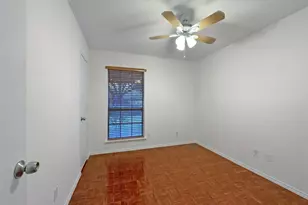 1617 N Bent Tree Trail, Grand Prairie, TX 75052 - Photo 9