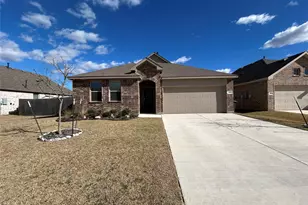 208 Post Oak St, Azle, TX 76020 - Photo 1