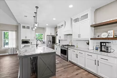 710 Valek Road, Ennis, TX 75119 - Photo 15