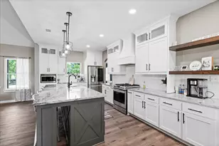 710 Valek Rd, Ennis, TX 75119 - Photo 15