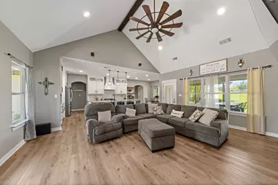 710 Valek Road, Ennis, TX 75119 - Photo 11