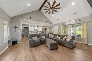 710 Valek Rd, Ennis, TX 75119 - Photo 11