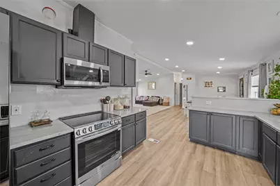 169 Cumberland Trail, Bridgeport, TX 76426 - Photo 5