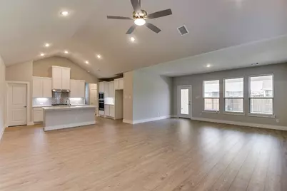 2205 Glacier Drive, Waxahachie, TX 75165 - Photo 15