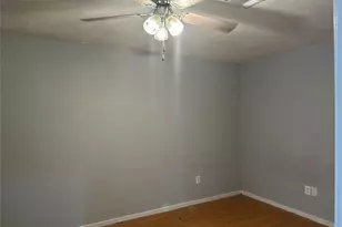 4601 Elm Ridge Ln, Garland, TX 75044 - Photo 17