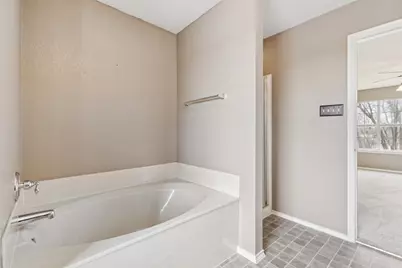 10757 Braemoor Drive, Fort Worth, TX 76052 - Photo 19