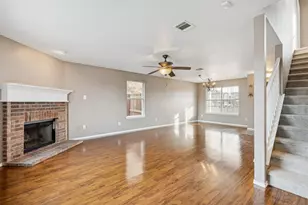 10757 Braemoor Dr, Fort Worth, TX 76052 - Photo 7