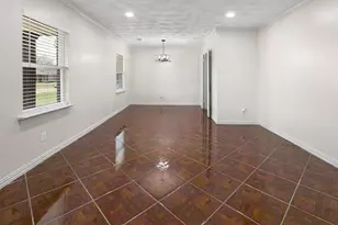 2023 Windchime Dr, Dallas, TX 75224 - Photo 5