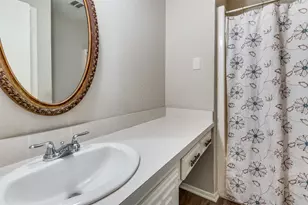 2800 Shadylake Ct, Irving, TX 75060 - Photo 11