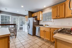 519 Newell Ave, Dallas, TX 75223 - Photo 9