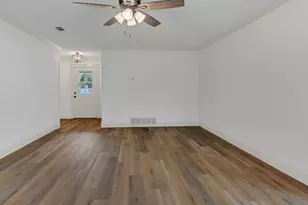 6433 Heather Dr, Watauga, TX 76148 - Photo 5