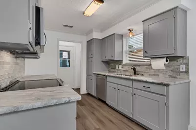 6433 Heather Drive, Watauga, TX 76148 - Photo 9