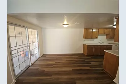 2109 Fleur De Lis Court, Arlington, TX 76012 - Photo 9