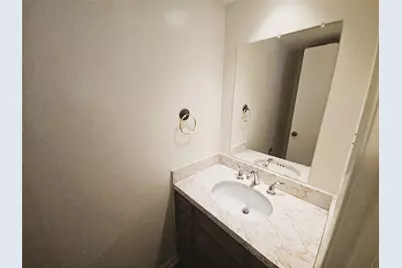 2109 Fleur De Lis Court, Arlington, TX 76012 - Photo 17